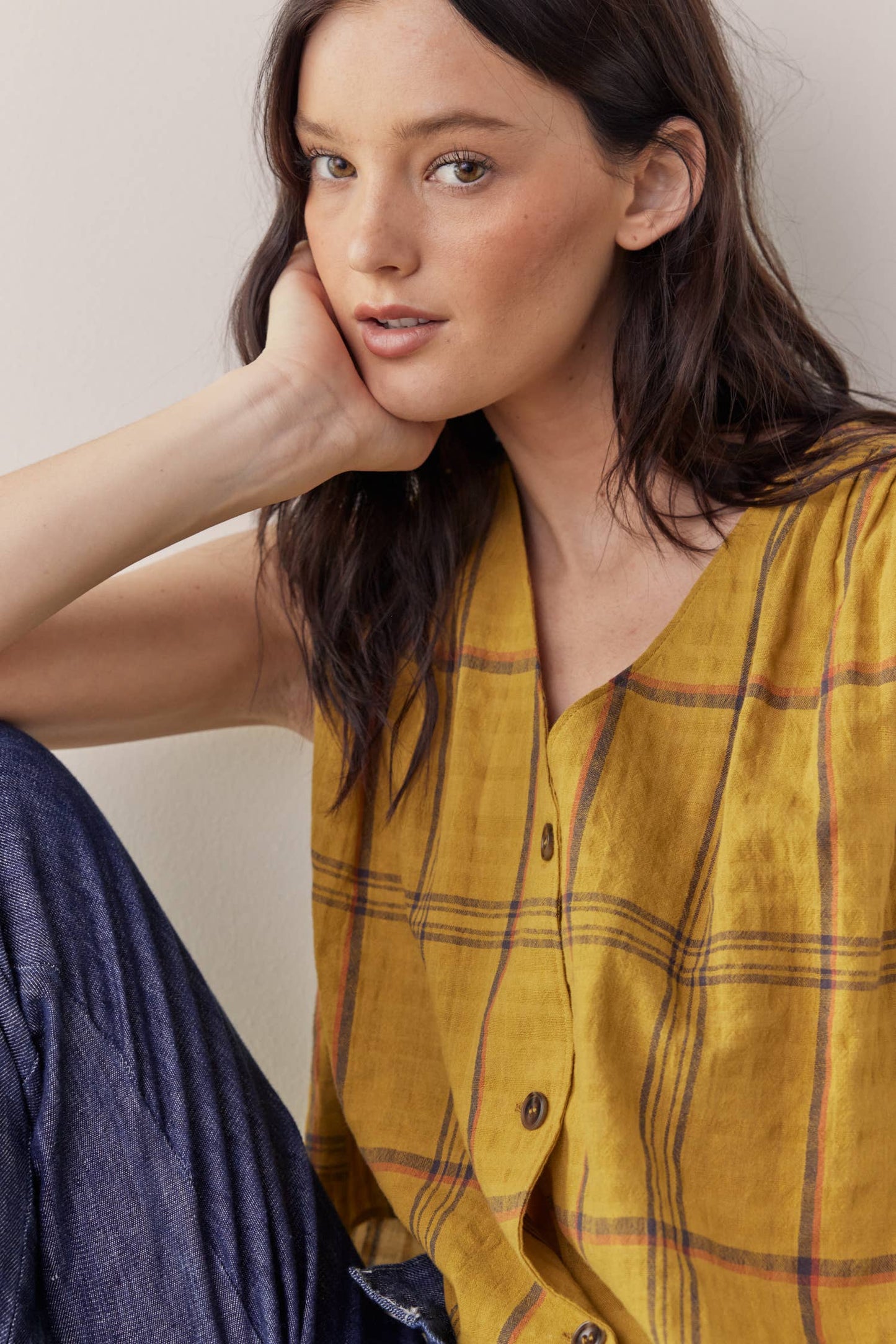 Button-down cotton plaid vest top : Mustard / Plaid