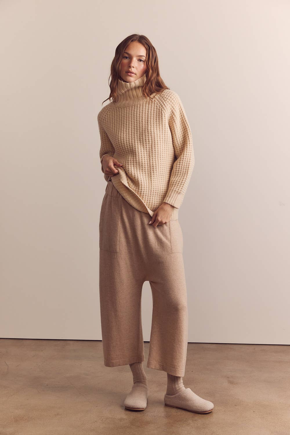 Cashmere wool blended knit baggy pants: Oatmeal / 90% Wool 10% Cashmere / S/M