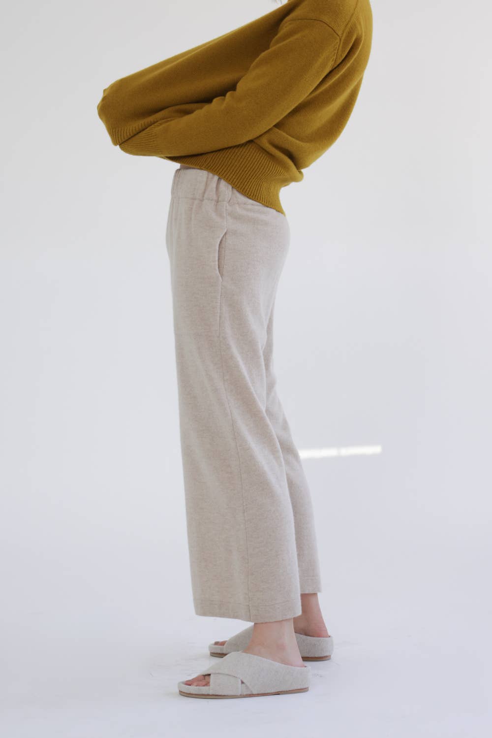 Cashmere wool blended knit baggy pants: Oatmeal / 90% Wool 10% Cashmere / S/M