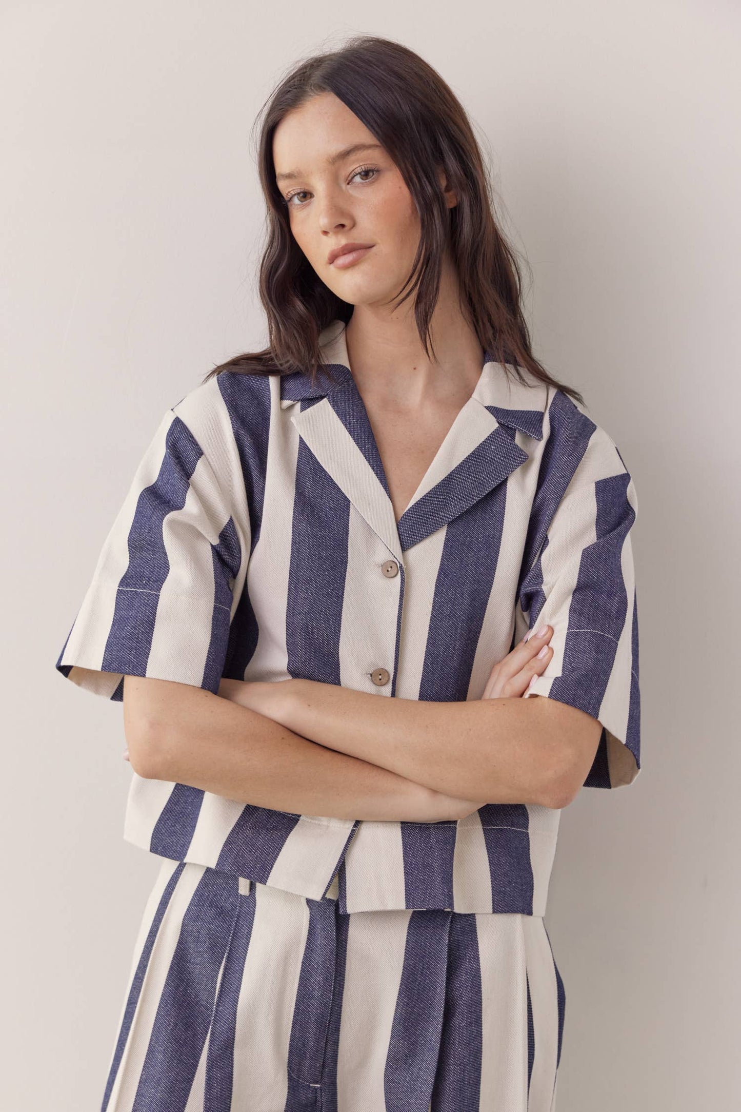 Striped half sleeve cotton shirts: Natural/Denim