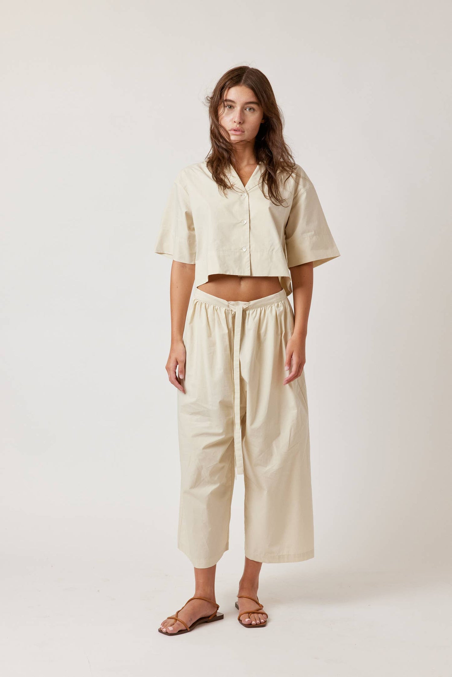 Cropped cotton pants: Beige / 100% Cotton