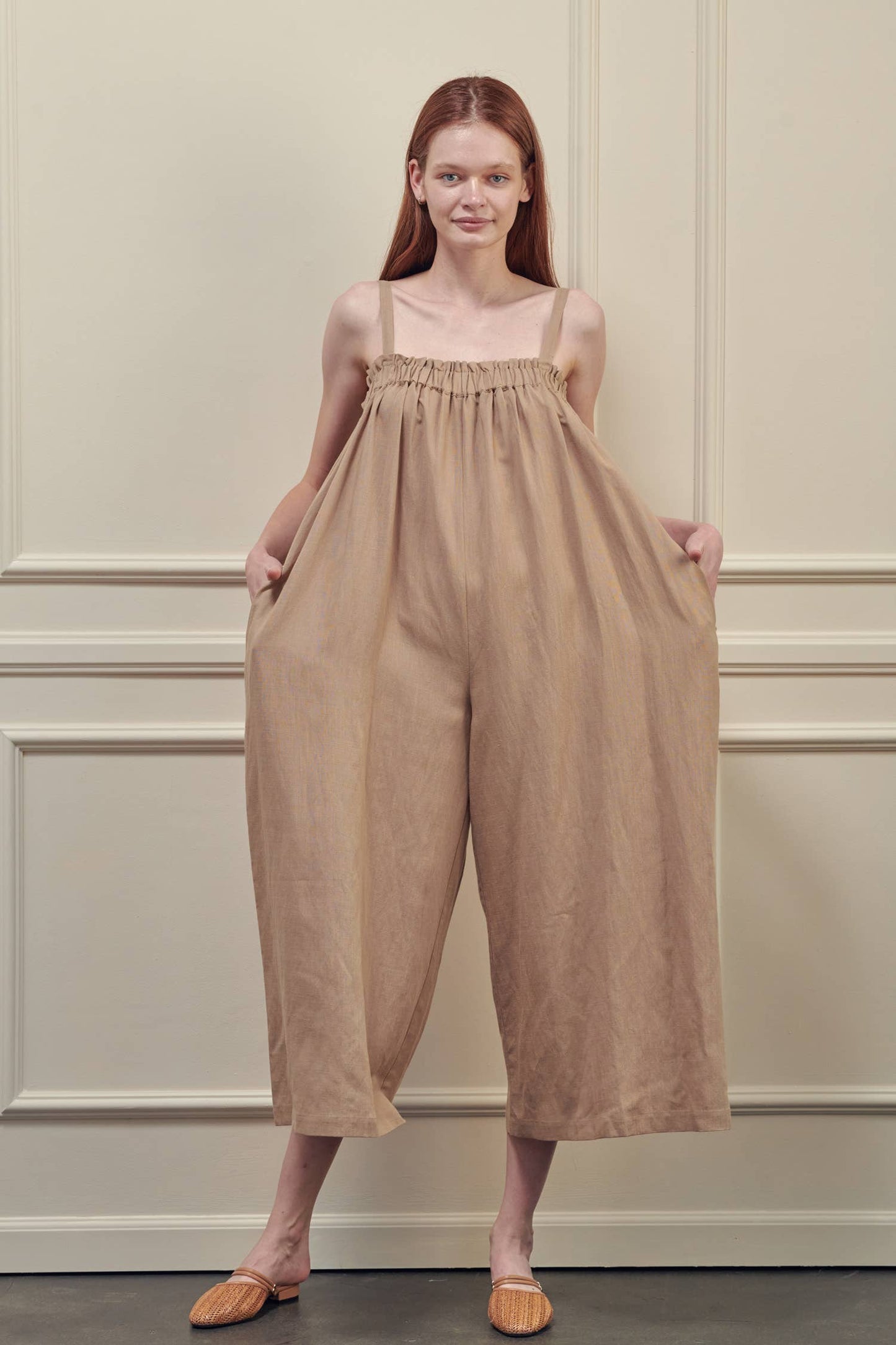 Strap wide leg jumpsuit: Mocha / 60% Tencel 40% Linen