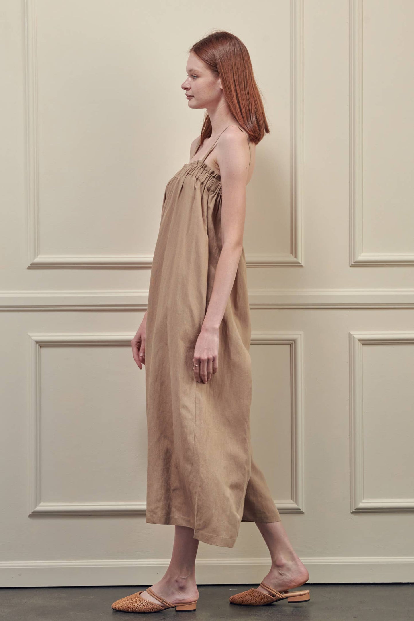 Strap wide leg jumpsuit: Mocha / 60% Tencel 40% Linen