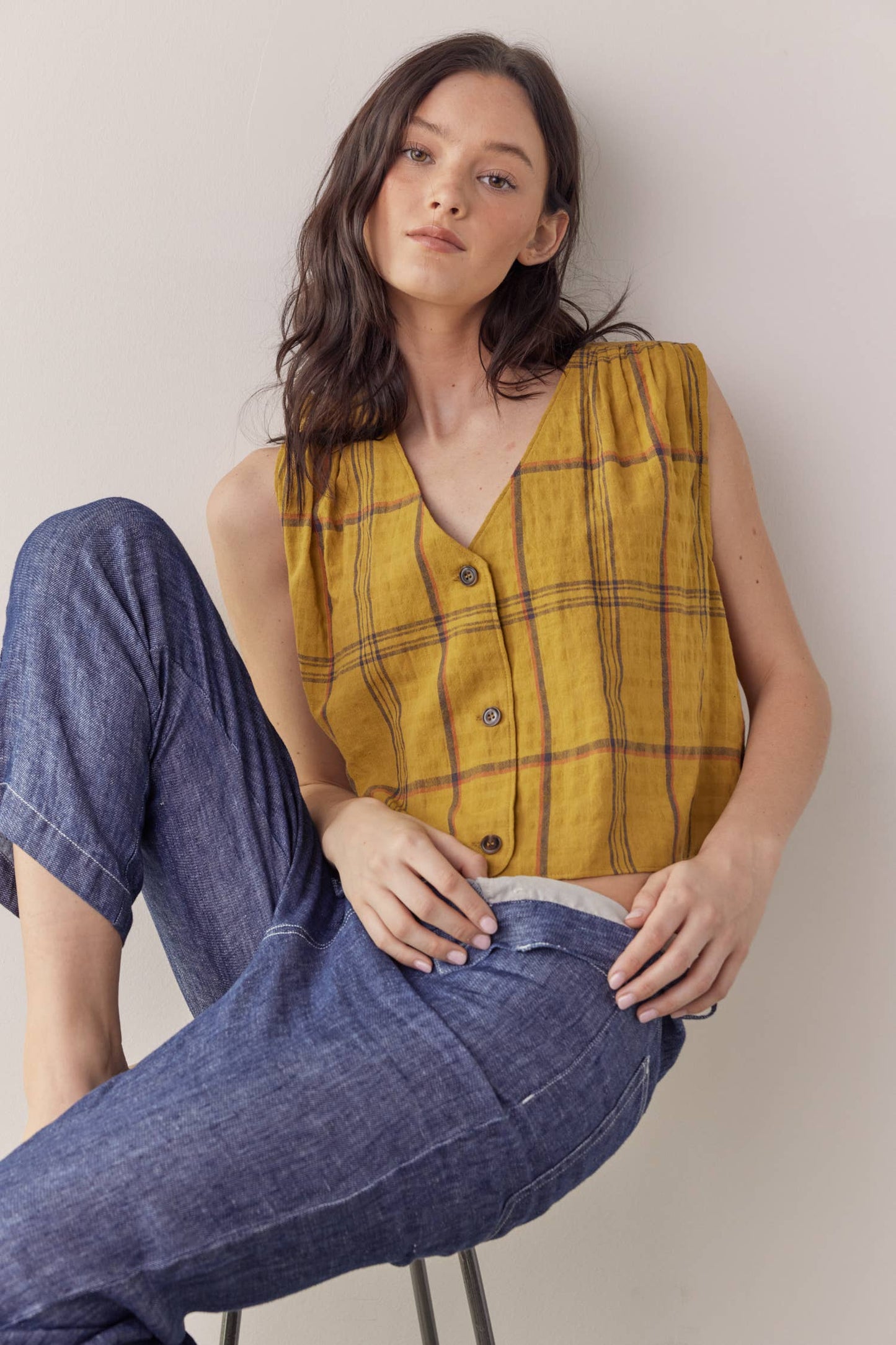 Button-down cotton plaid vest top : Mustard / Plaid